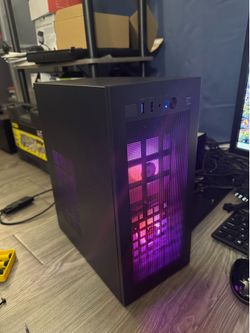 FS - Compact PC (Ryzen 3800x, 32GB DDR4, 256GB NVME + 256GB SATA, GTX 1660 Super)