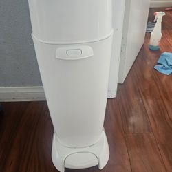 Diaper Genie 