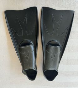 Swim Fins, Like New, Extra Large Only Used Once Or Twice!