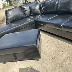 Sofa Set With Ottoman ( Fayetteville ga )