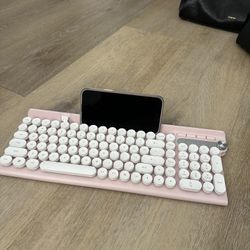 Pink Wireless Mechanical Keyboard 