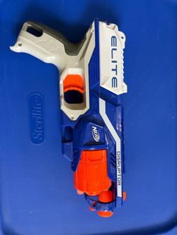 Nerf N-Strike Elite Disrupter rapidly fires 6 darts shoots up to 90 feet. Missing 2 darts. Out of box.