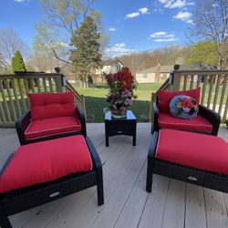 Beautiful gorgeous two chairs and table with the Ottoman bran New 