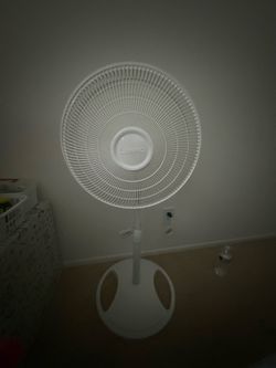 Lasko 16" Oscillating Pedestal Fan with Adjustable Height and Tilt-Back Head for Whole Room Cooling, White, S16200