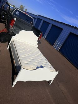 Full Bed Memory Foam Mattress Incuded