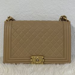 Chanel Beige Quilted Caviar Leather Boy Flap Bag Authentic 