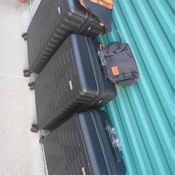 28,25,20 Inches Plus 2 Bags Luggage 