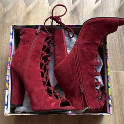 New Shoe Republic LA Gloria Faux Suede Burgundy Red Peep Toe Lace Up Chunky Heel Bootie  Size 7