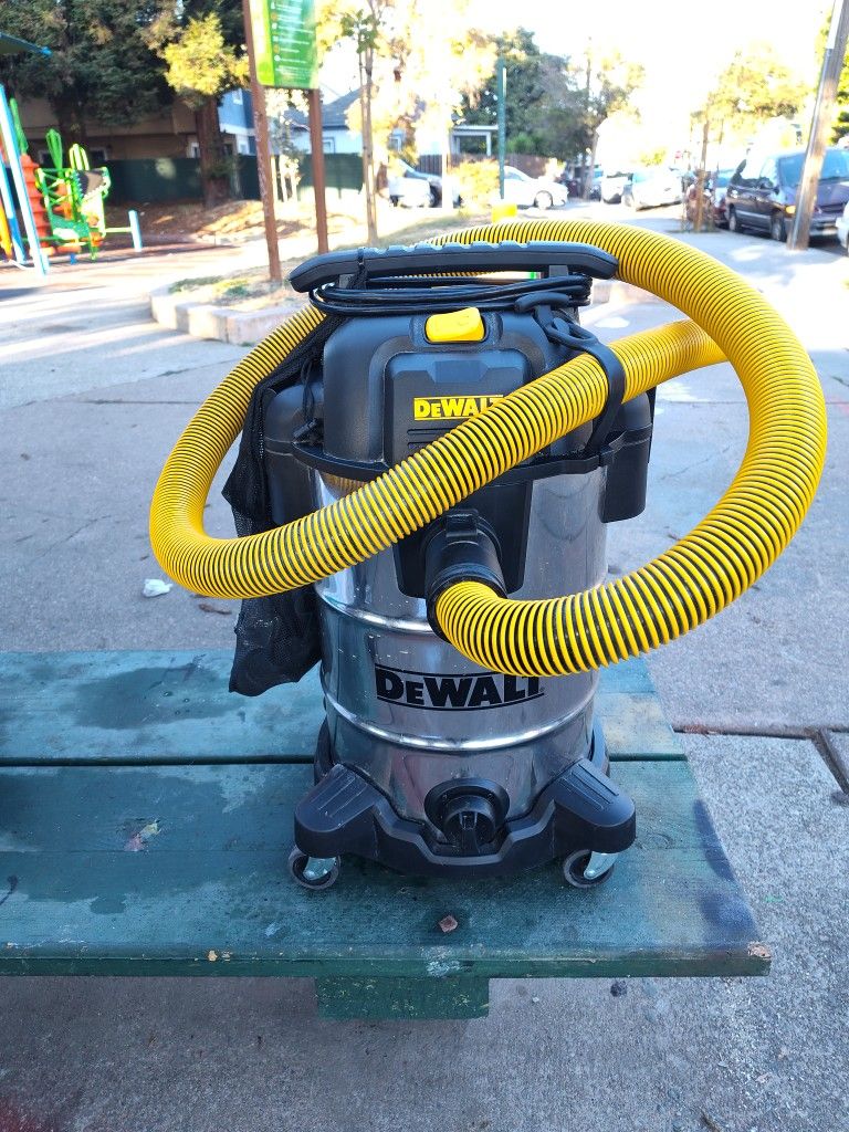 DeWalt Shop Vac!!!