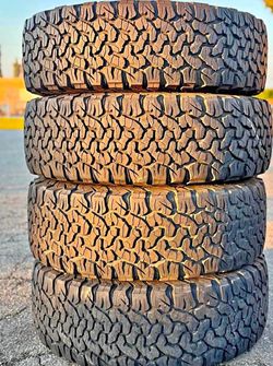 275 65 18 Bfgoodrich ko2 Tires Con 80% de Vida Las 4
