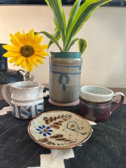 MOVING - NEED GONE! Set of 4 Handmade, ceramic stoneware
