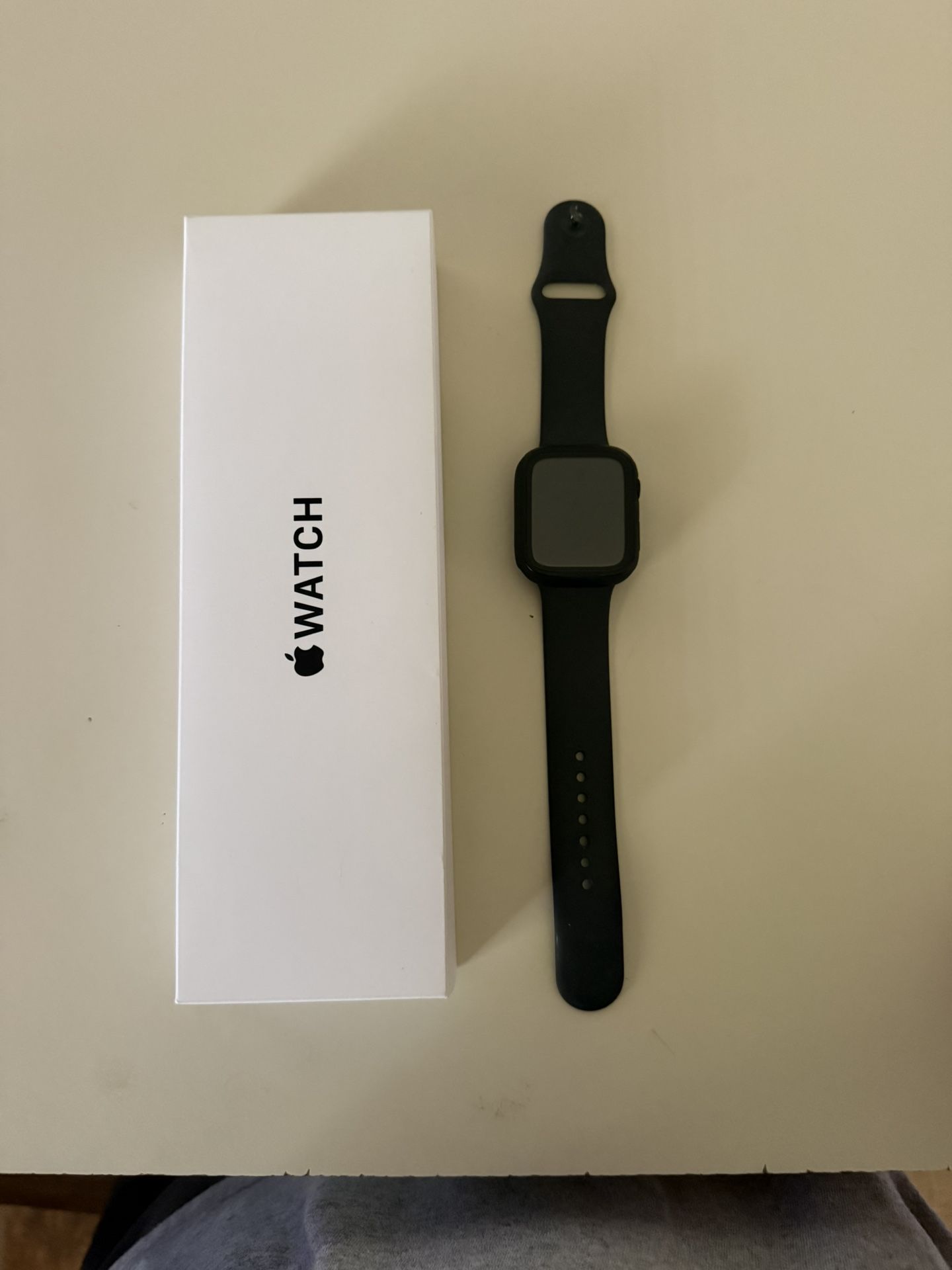 Apple Watch SE 2nd Gen (44mm, GPS + Cellular) – $150 OBO