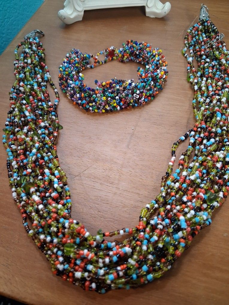 BEADED NECKLACE & BEADED BRACELET