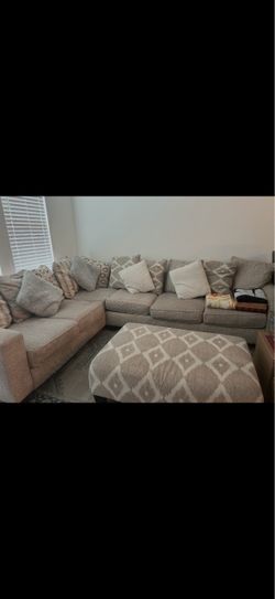 Gray Fabric Sectional Sofa with Ottoman