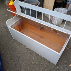 White bench with storage