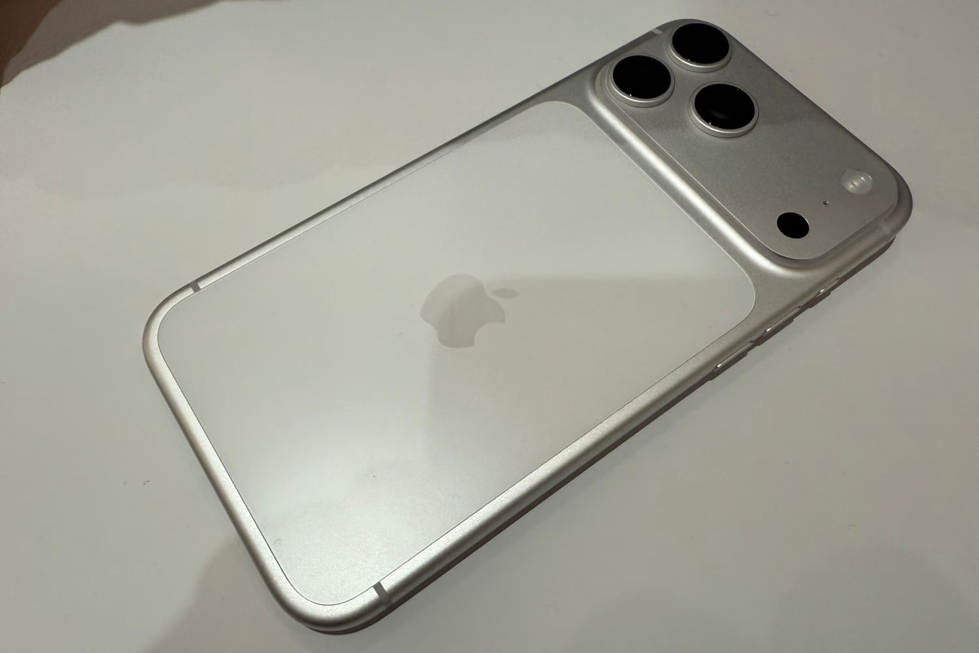 iphone 17 Pro Max Silver 256GB