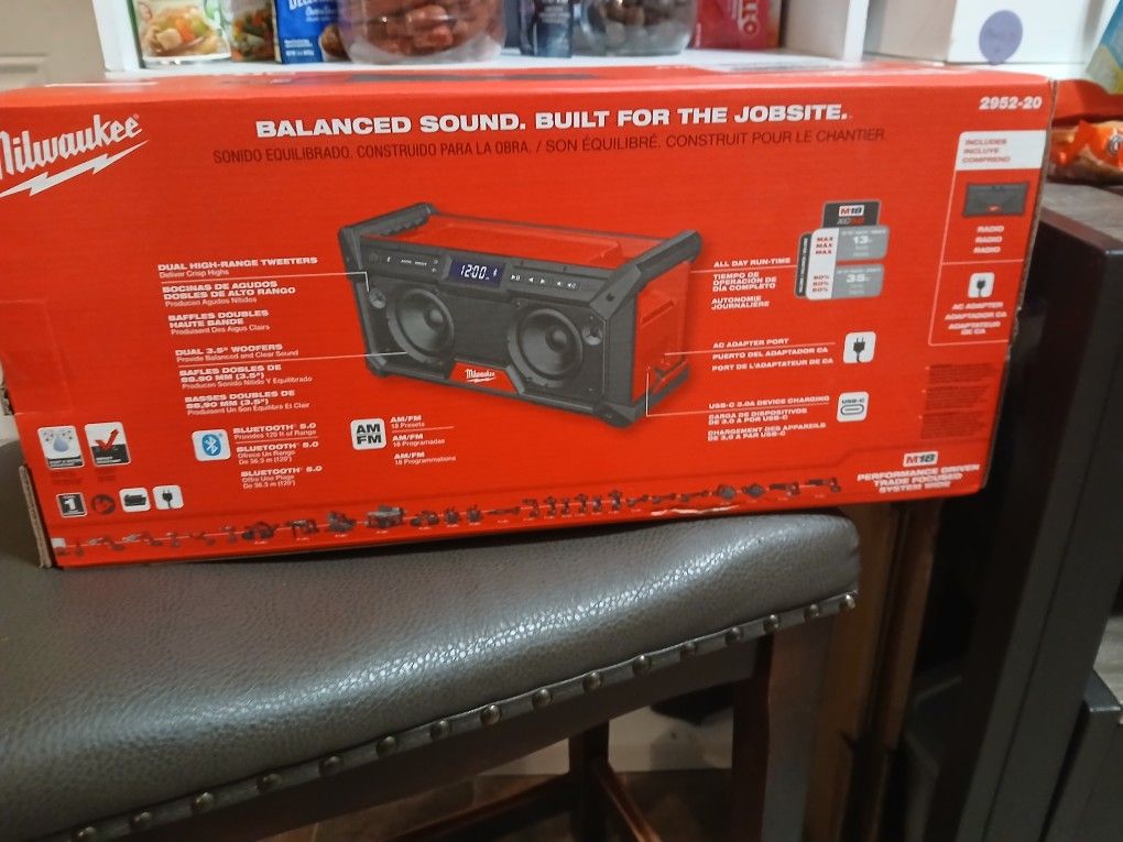 Milwaukee M18 Job Site Radio w/ Bluetooth