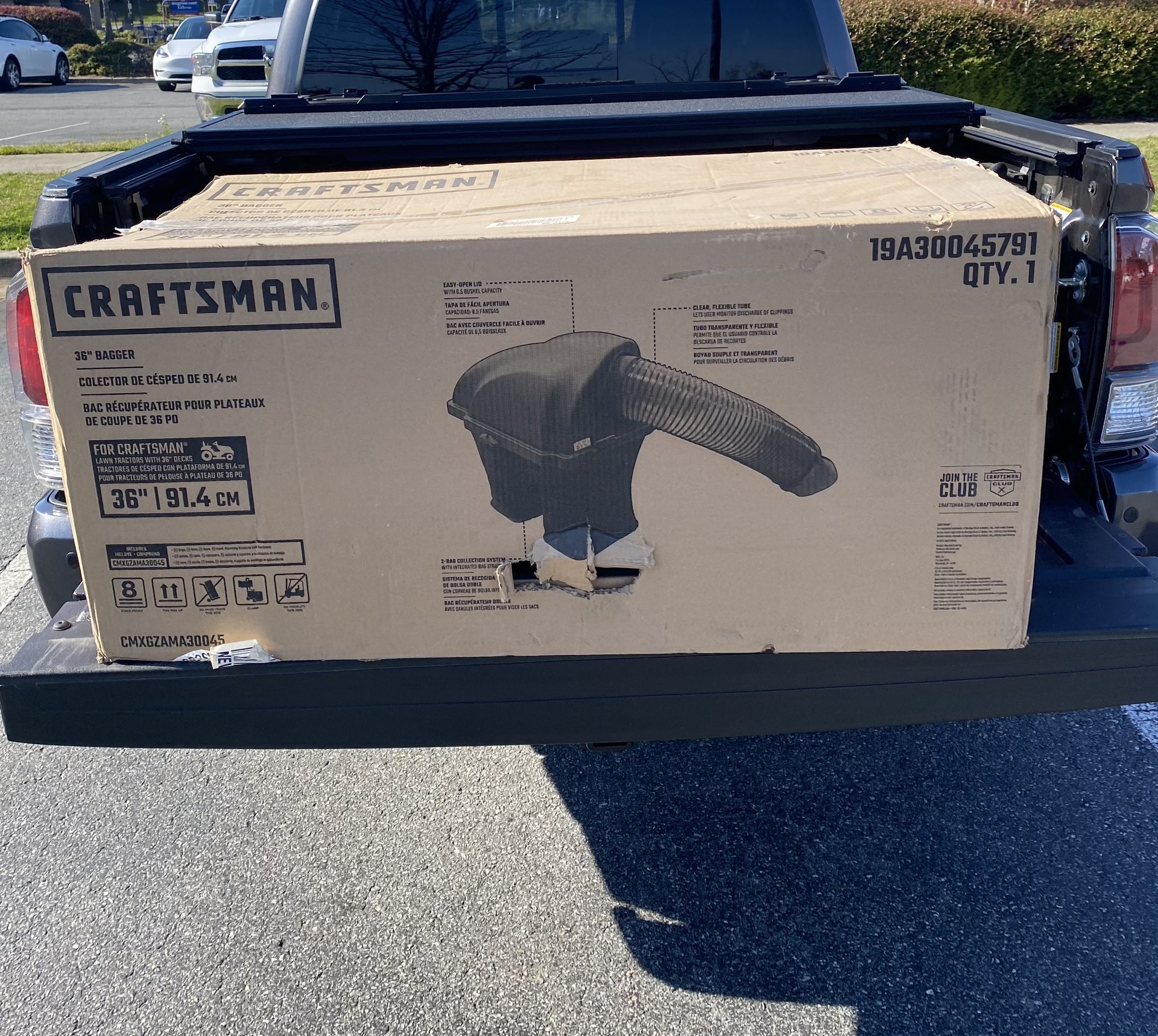 Craftsman 36" Bagger Attachment CMXGZAMA30045 (New)