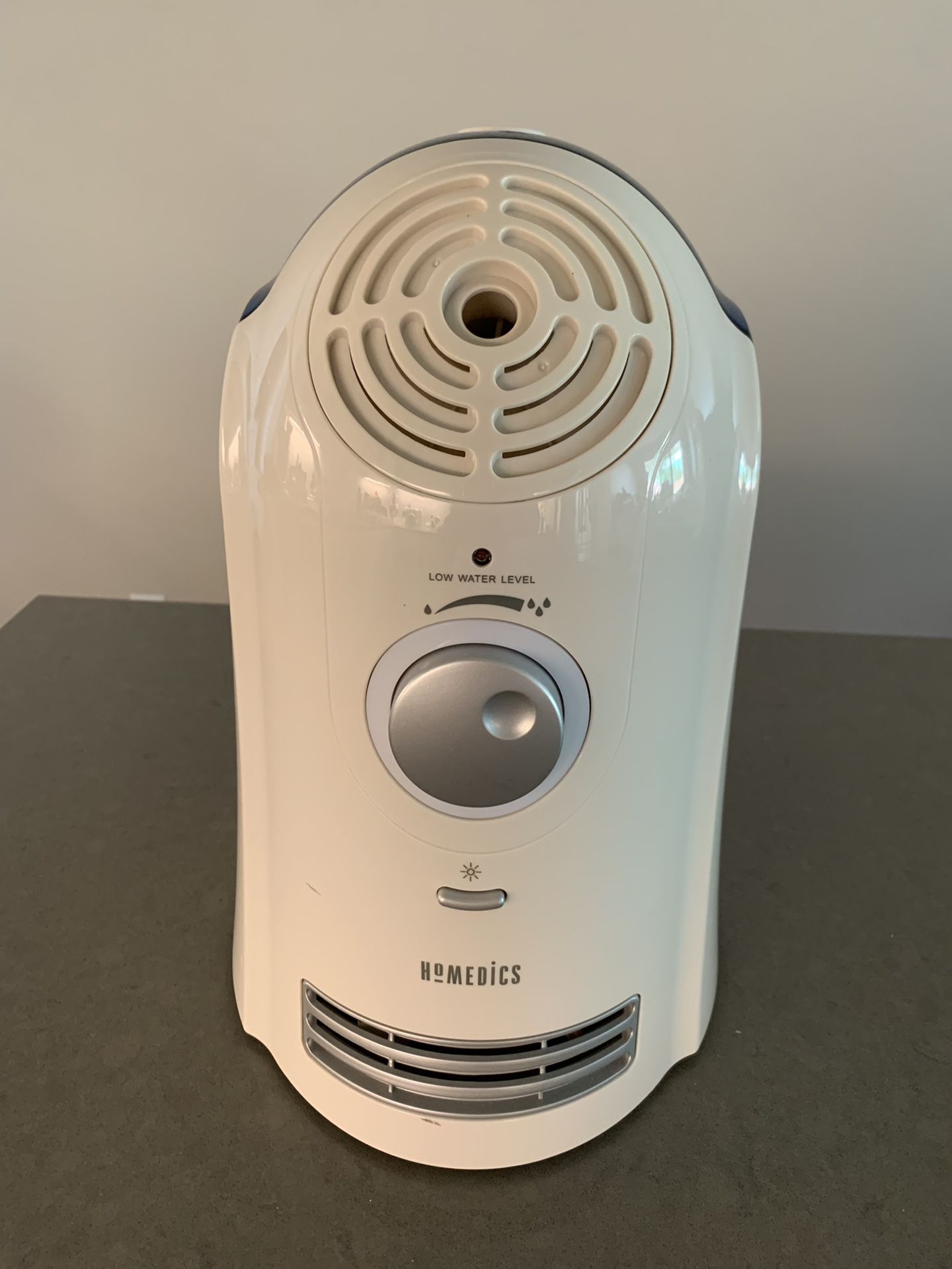Humidifier- Homedics cool mist ultrasonic