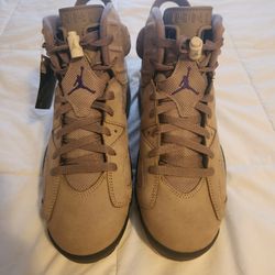 JORDAN 6 GORE-TEX ( WOMENS SIZE 11.5)...(MENS SIZE 10)