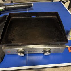 Blackstone grill 22”