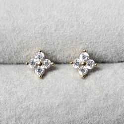 White Sapphire Flower Earrings 