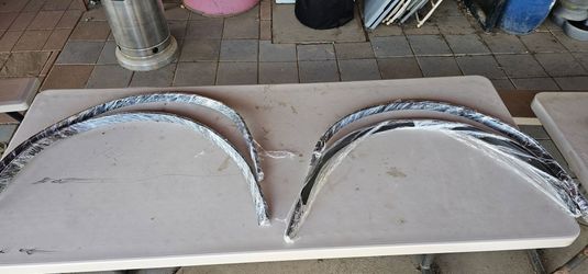 OEM buick grand national wheel well moldings