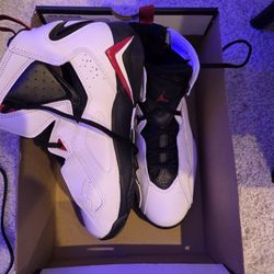 Jordan True Flight 8.5