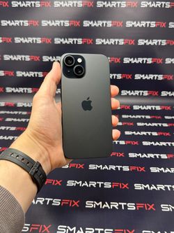 iPhone 15 256 GB - Black (Unlocked) + Warranty