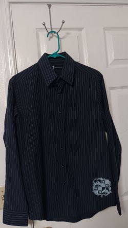 Young Men's blue shirt..size M
