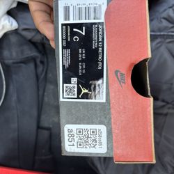 Retro Jordan 12 “Flu Game” 