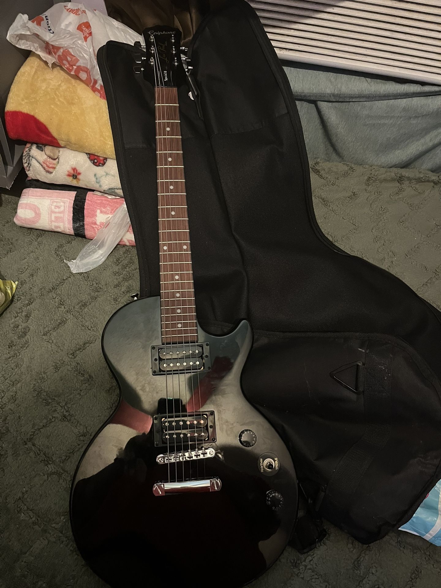 Les Paul Electric Guitar