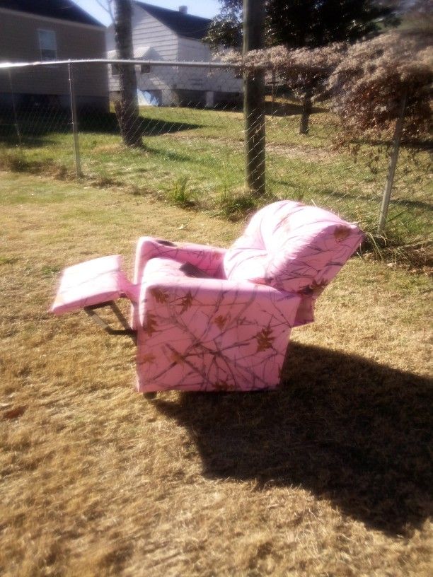 Pink Recliner 