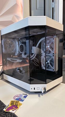 All-White Custom Gaming PC - EVGA RTX 3070 Ti, Ryzen 7 5800X, Hyte Y60