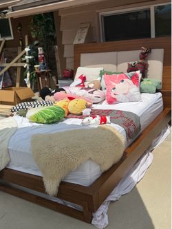 Bed frame + box spring + mattress