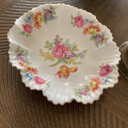 Gladstone Bone China  Made In England 🏴󠁧󠁢󠁥󠁮󠁧󠁿 Small Saucer 