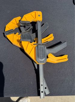 Set of 2 x 12” Dewalt clamps