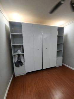 Murphy bed