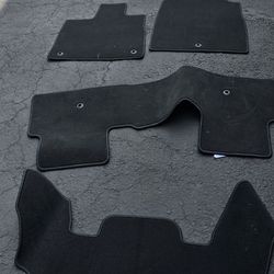 Factory Car Mats From A 2025 Honda Pilot Elite