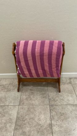 Solid Oak Quilt Rack / Blanket Stand