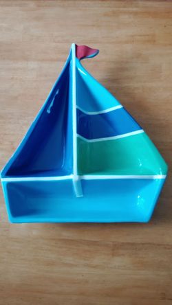 Three section serving dish