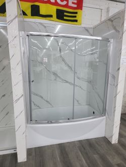 Bathtub & Glass Doors