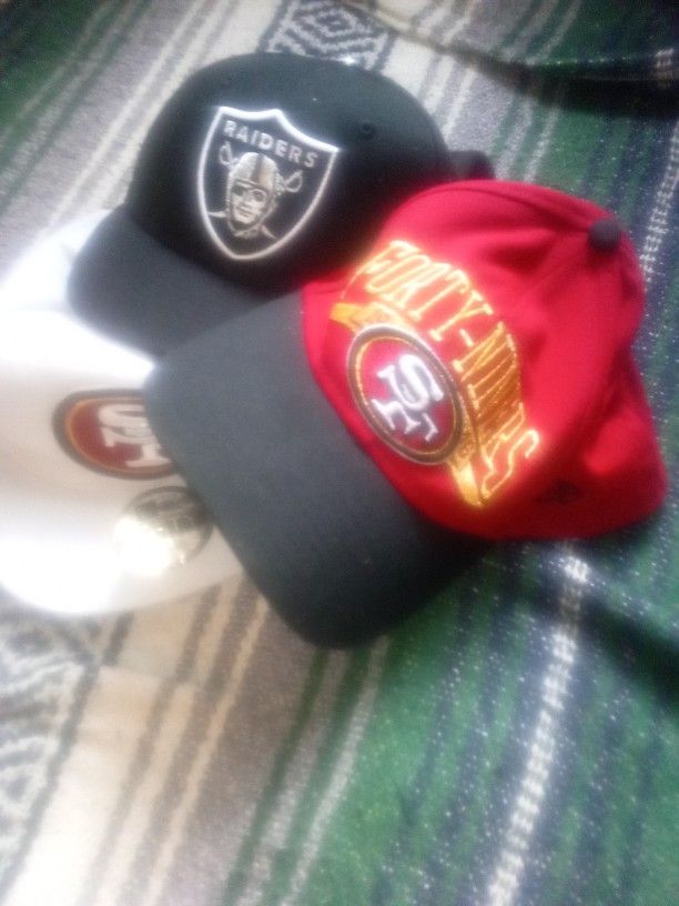 3 NFL CAPS .LIKE NEW