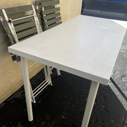White Table Desk Easy To Carry 