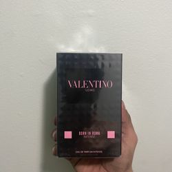 Valentino Born in Roma Intense Eau de Parfum Intense Spray 100ml 3.4oz