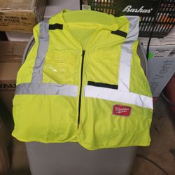 Milwaukee L/XL Safety Vest