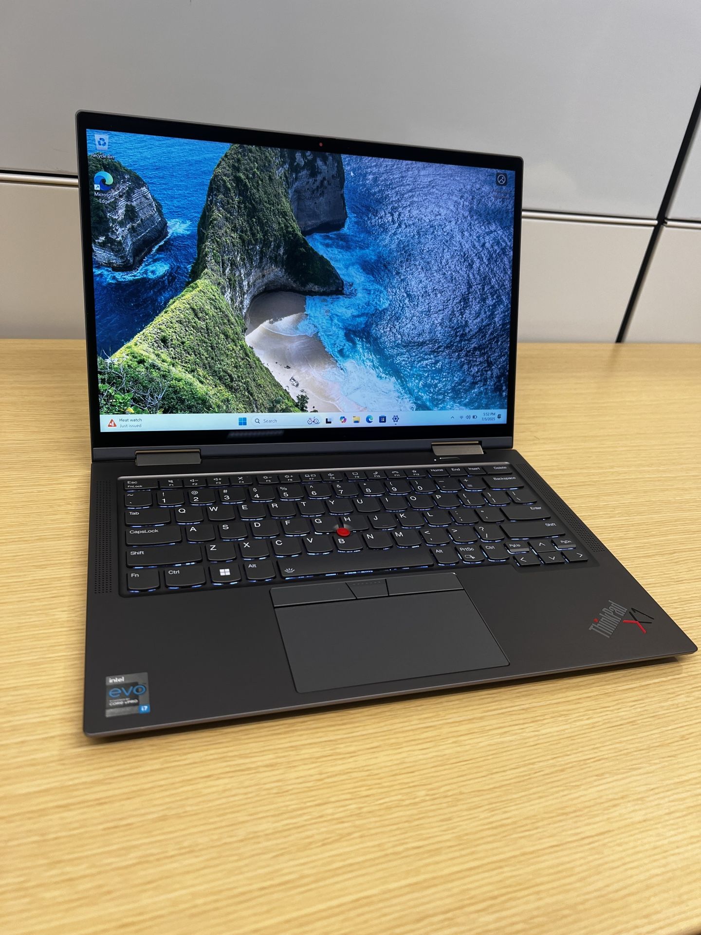 Lenovo X1 Yoga 6th Gen i7, 16GB RAM, 512GB SSD Touchscreen Laptop