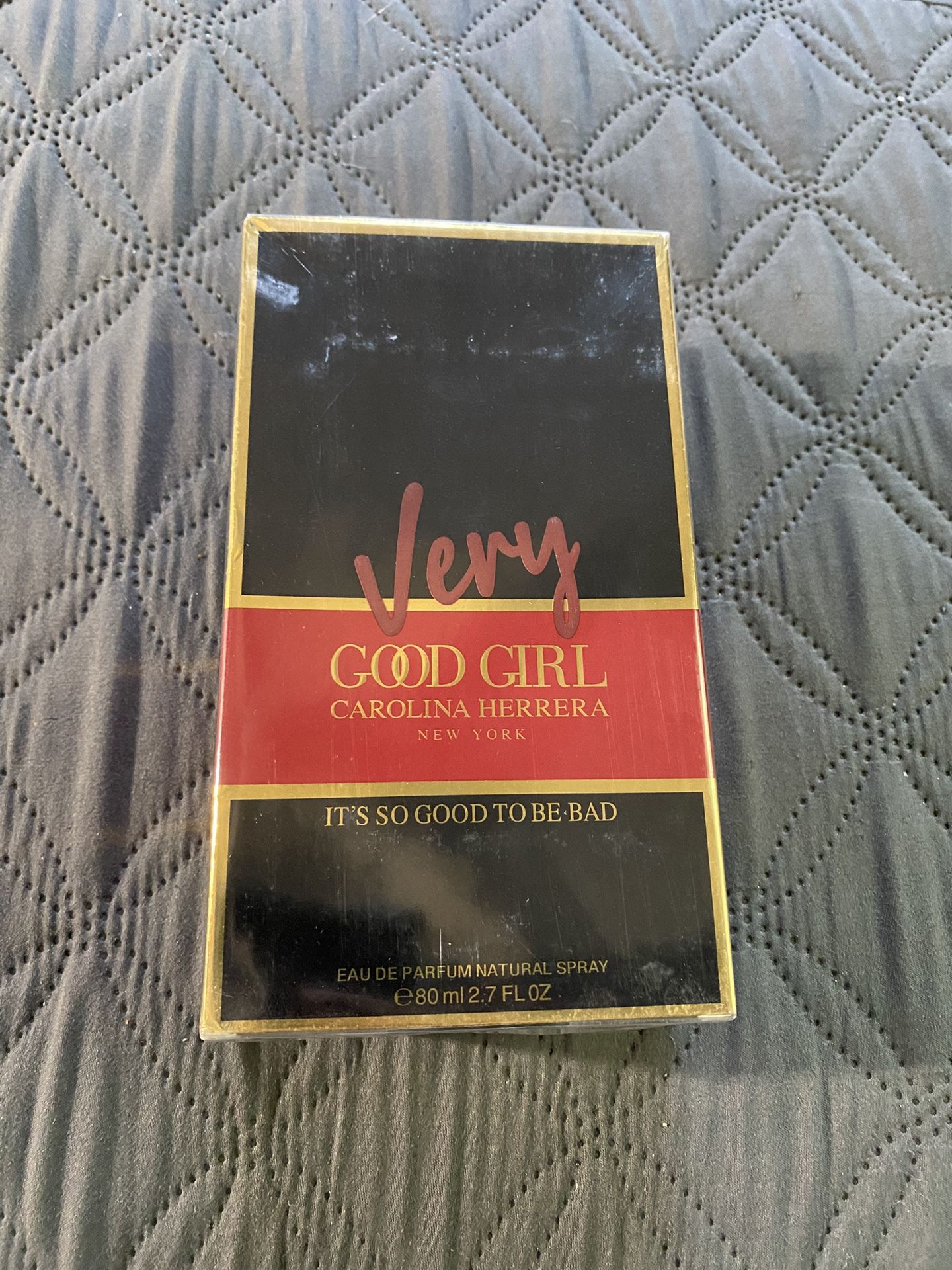 Carolina Herrera Very Good Girl Perfume