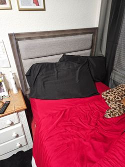 Twin bed