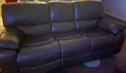 *Cindy Crawford Brown Leather Reclining Sofa !